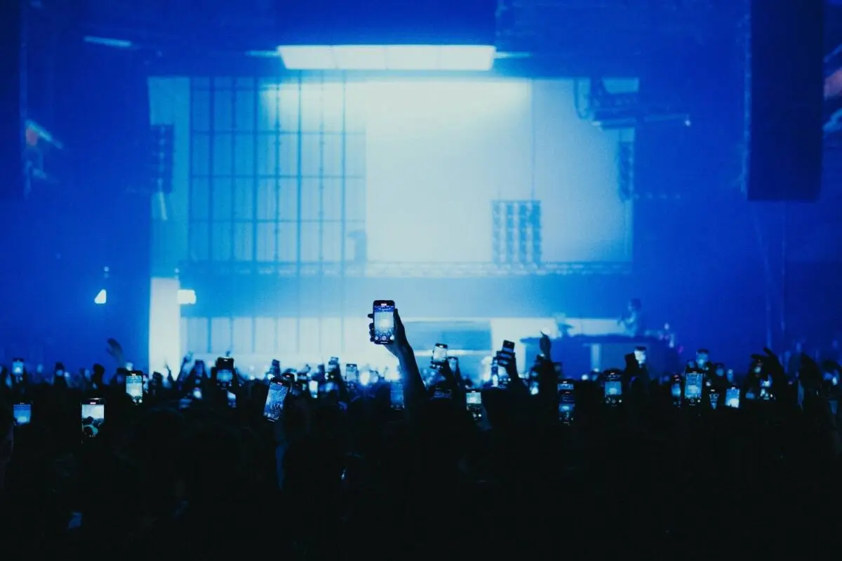 Harga Ponsel Diprediksi Naik di 2026 karena AI